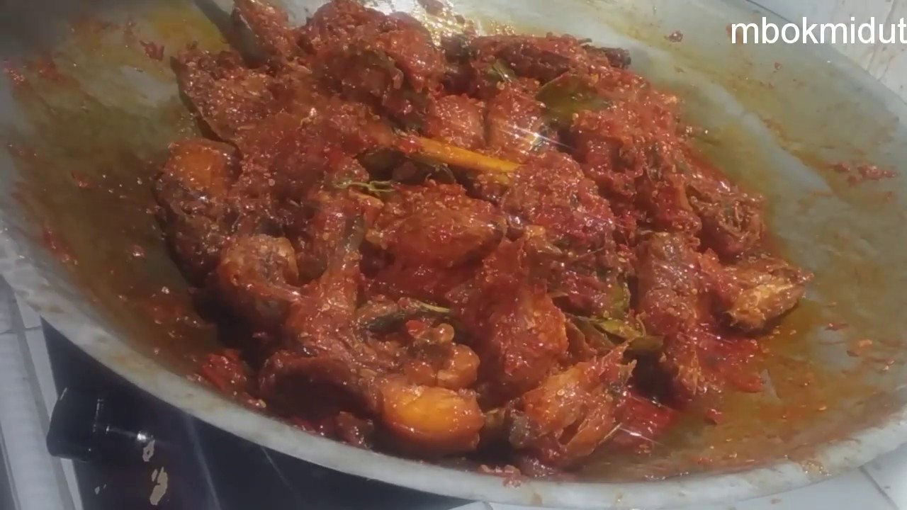 AYAM BUMBU BALI UNTUK 106 PORSI!