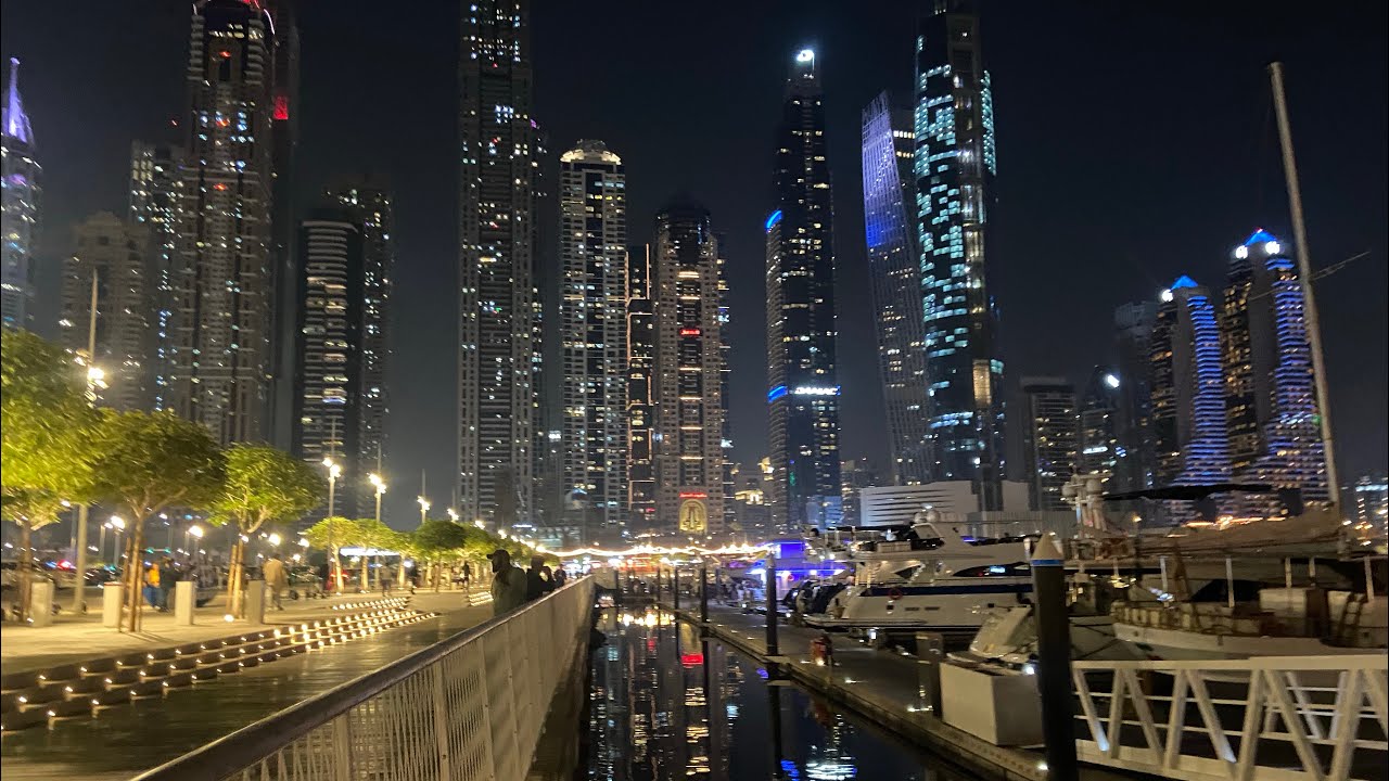 Dubai Marina Lights | Dubai Nightlife#viral #thetravelstoriesbysoniya #trending #onenightindubai