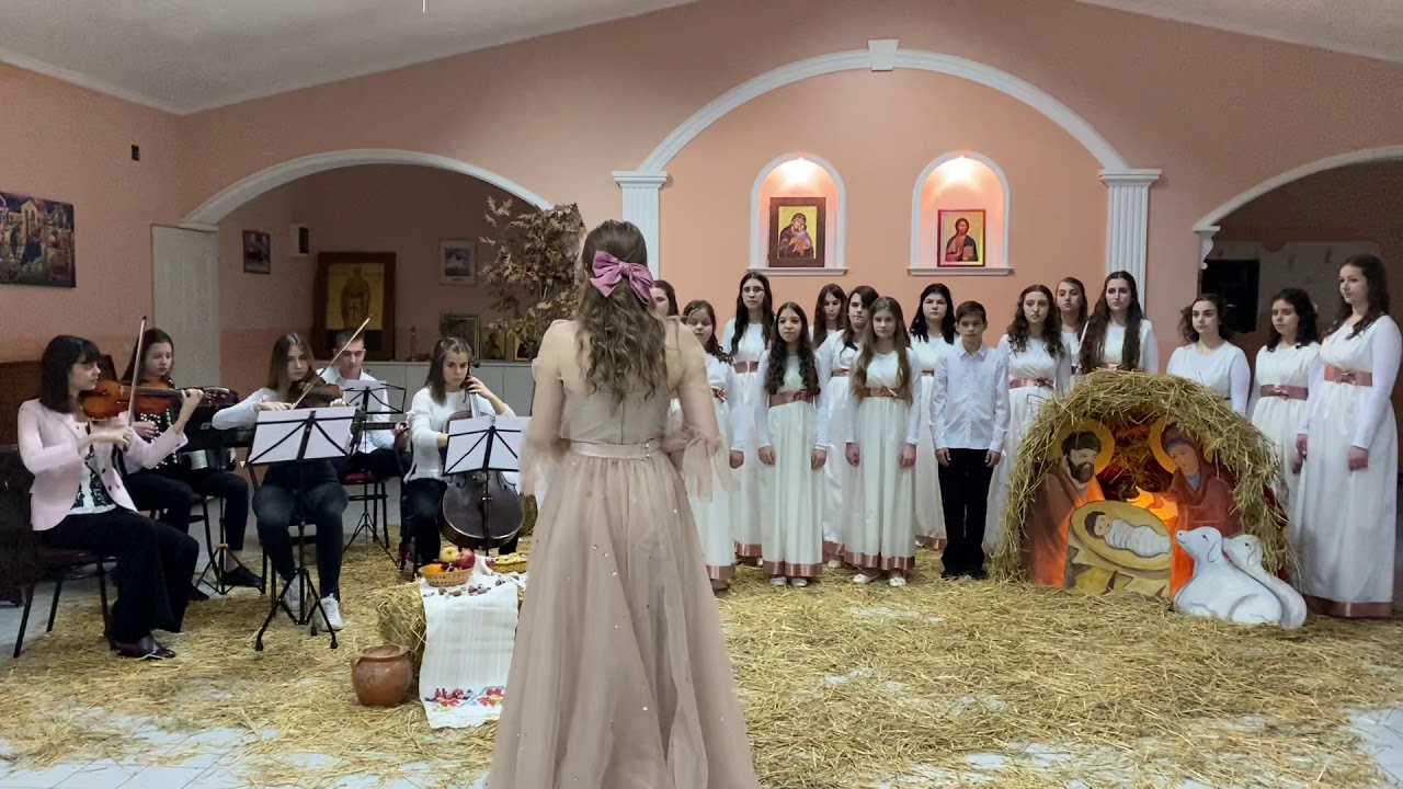 Божићна песма - Црквено-дечији хор и оркестар “Орлић”
