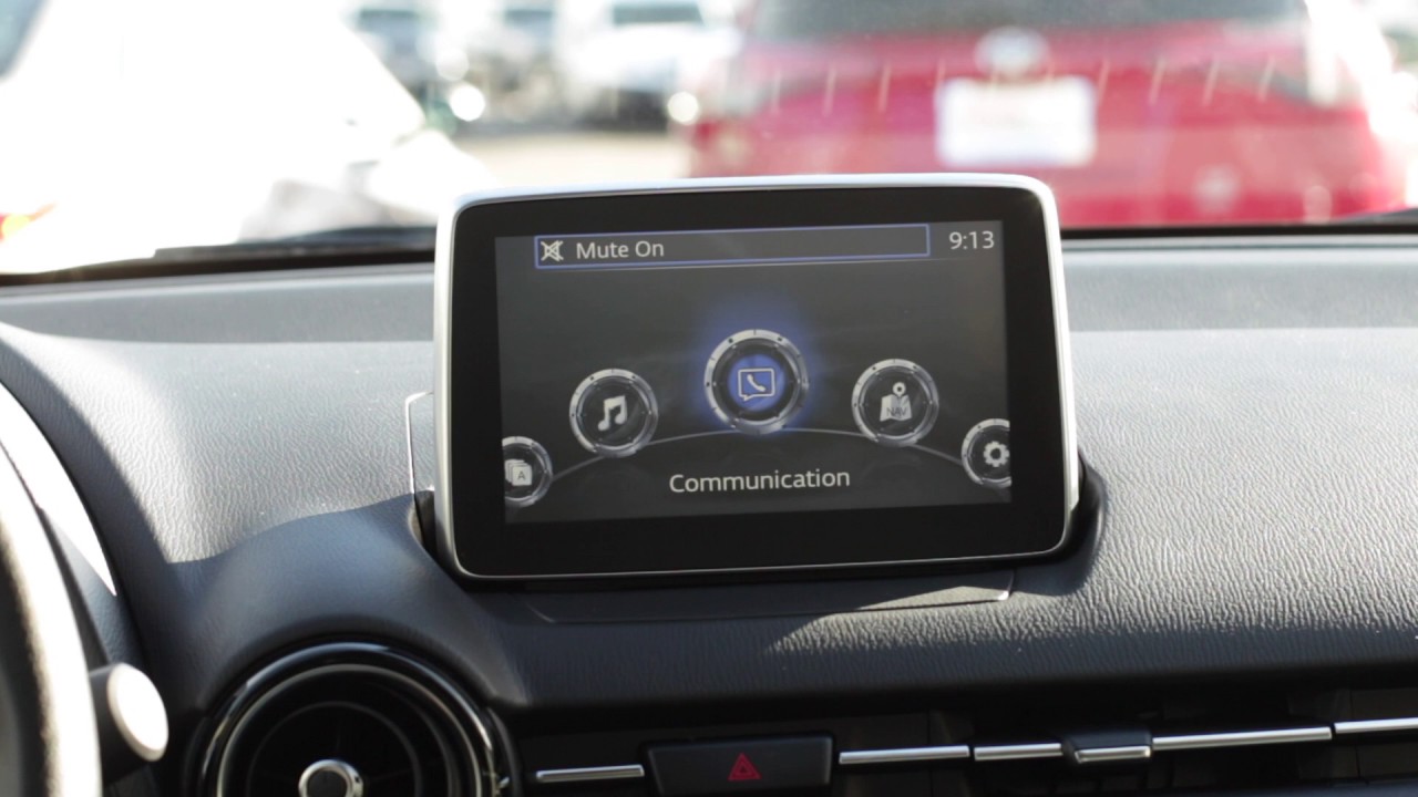 Yaris iA Infotainment System Controls