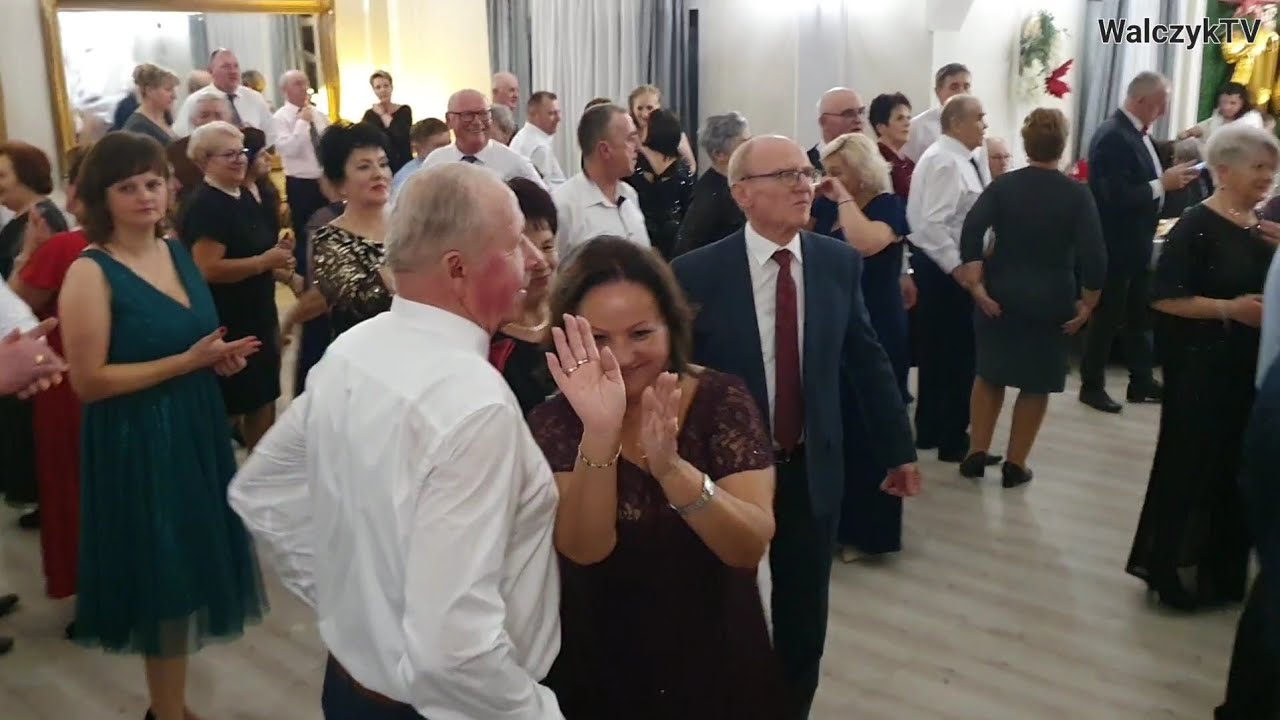 WIECZOREK TANECZNY w niepowtarzalnym klimacie a na parkiecie znani YouTuberom goście nawet Ci z USA 
