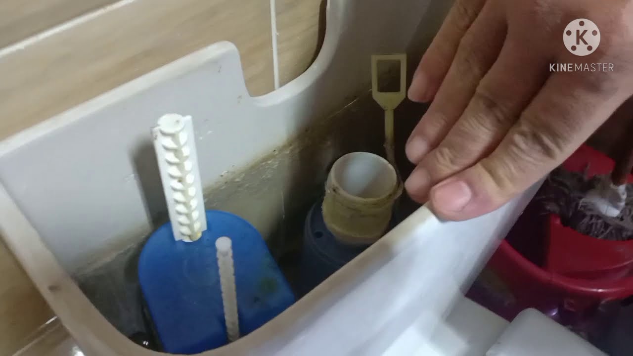 السيفون يسرب مياه