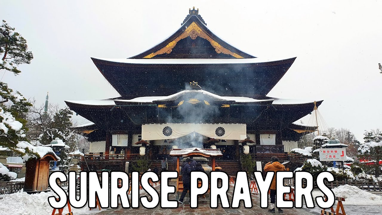 Zenkoji Temple in Winter | Sunrise Morning Prayers | Japan Cheap Food & Travel