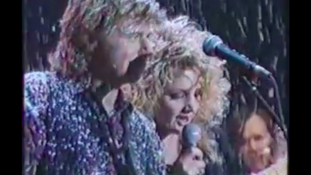Dave Edmunds and Bonnie Tyler - Run, Run Rudolph