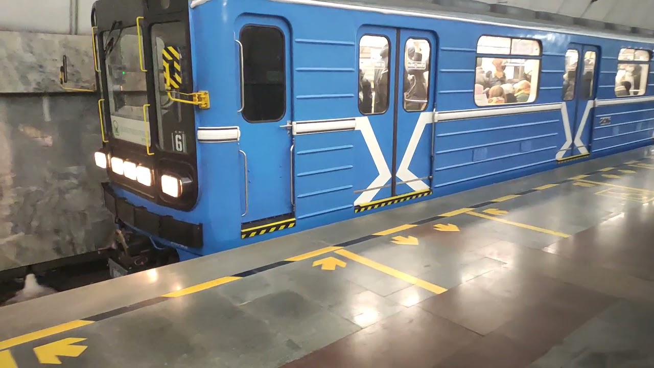 Екатеринбургский метрополитен и смотровая площадка на 52 этаже