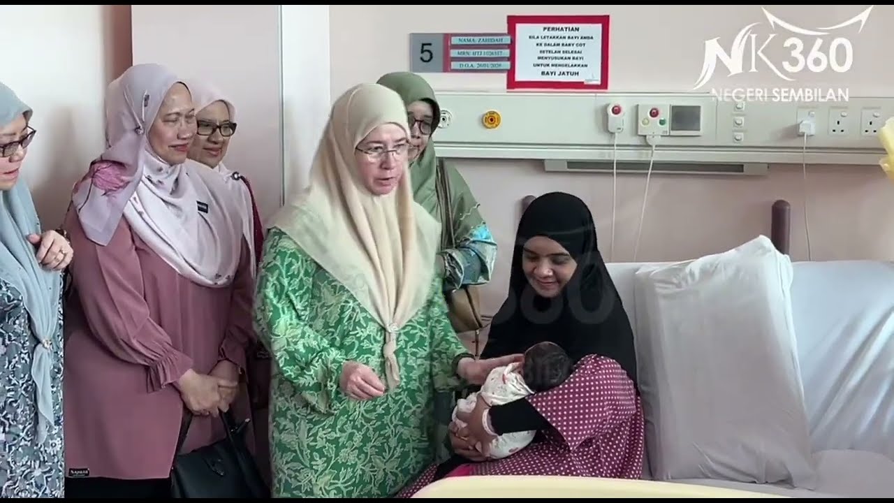 Tengku Ampuan Pahang Melawat Ibu & Bayí di Hospital Tuanku Ja'afar, Seremban