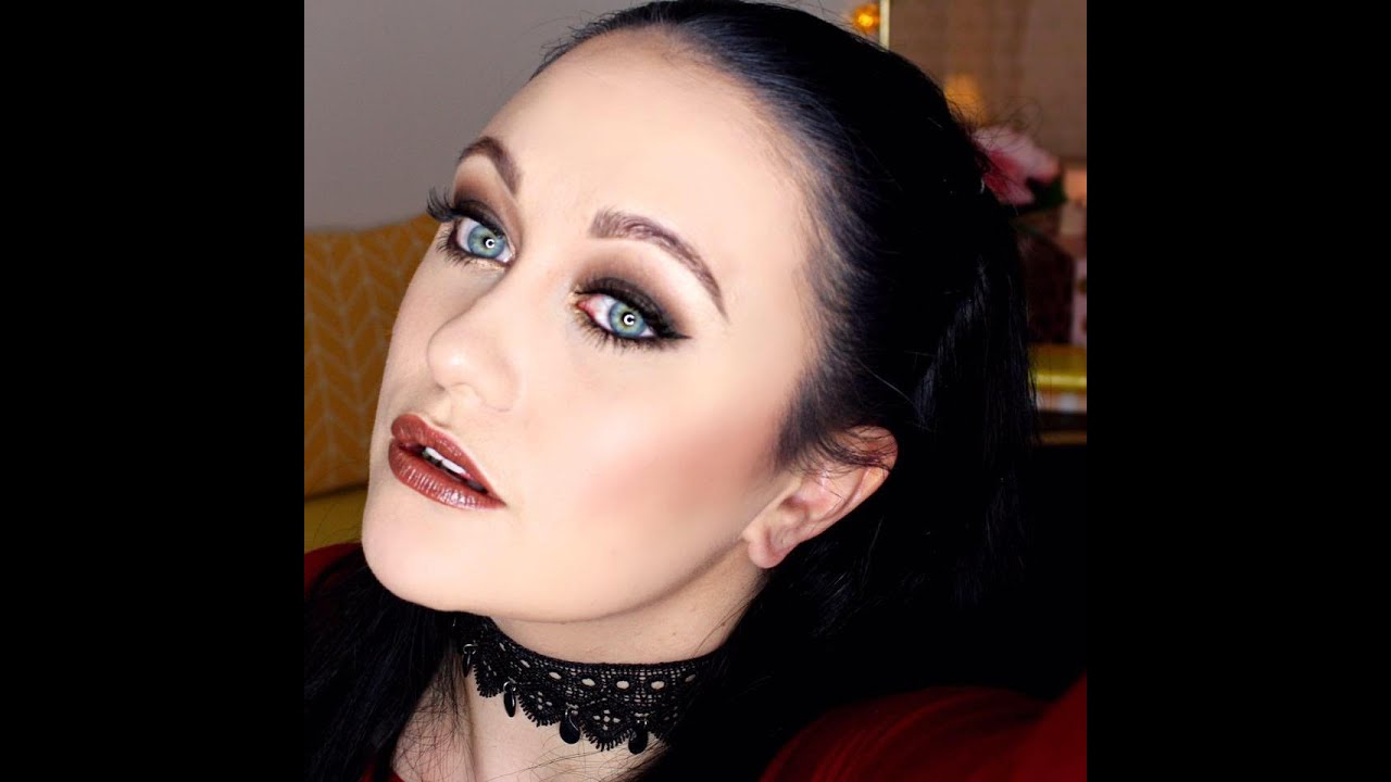 Vampy, Smokey Eyes | TooFaced Chocolate Bar Palette Tutorial | Olivia Rose