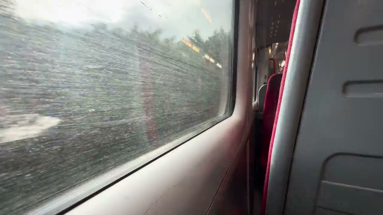 Class 455 - South Western Railway - Ashtead to Leatherhead Station - 12th November 2025