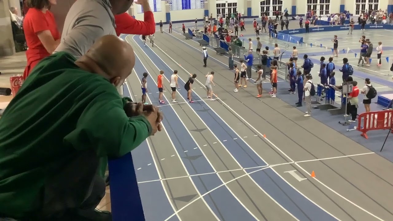 Varsity 4x200m Relay @ Triad Indoor