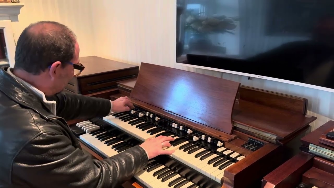 Dirk van Der Linden - Hammond B3