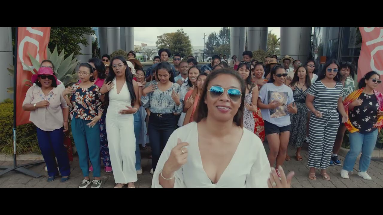ZAH PARE - FLASHMOB ORANGE MADAGASCAR