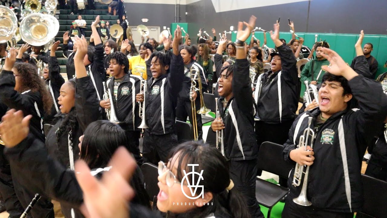 Worthing High School “Marching Pride of Sunnyside” at 2023 Home For The Holidays Battle Of The Bands