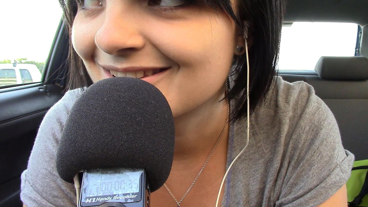 ASMR - Pure ITA whispering in the car - Una chiacchieratina?