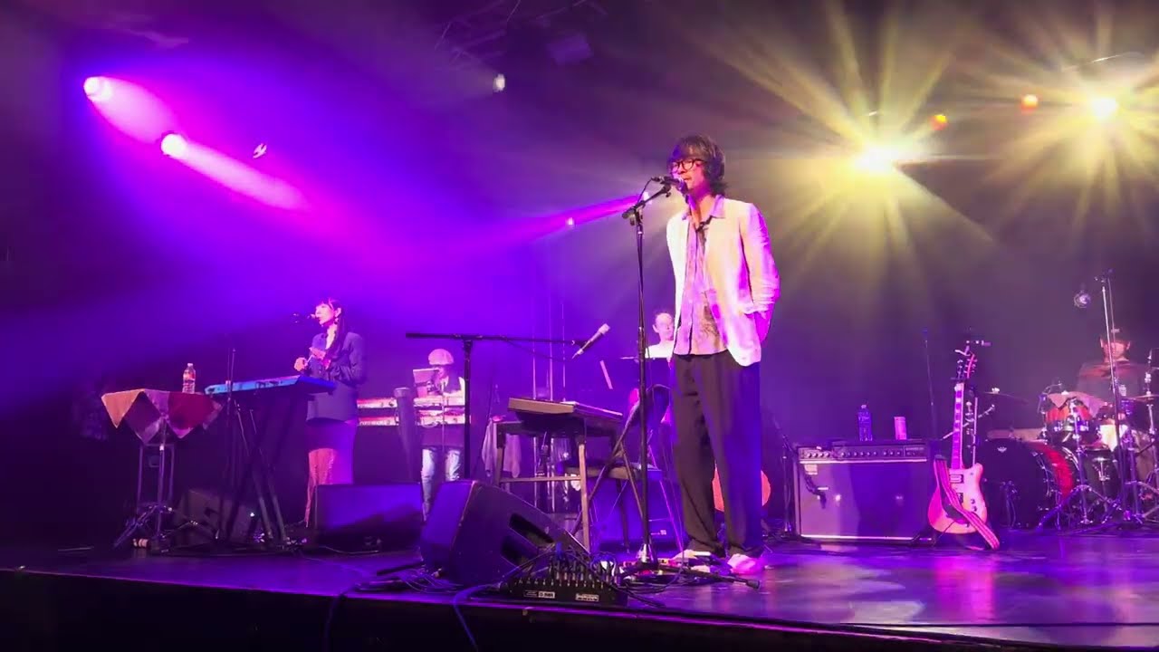 Lamp - Last Train At 25 O'clock - LIVE Crowd POV Seattle 2024