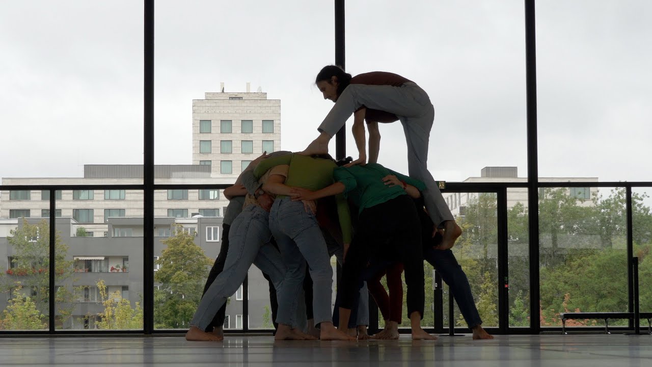 Simone Forti: Huddle / Neue Nationalgalerie, Berlin