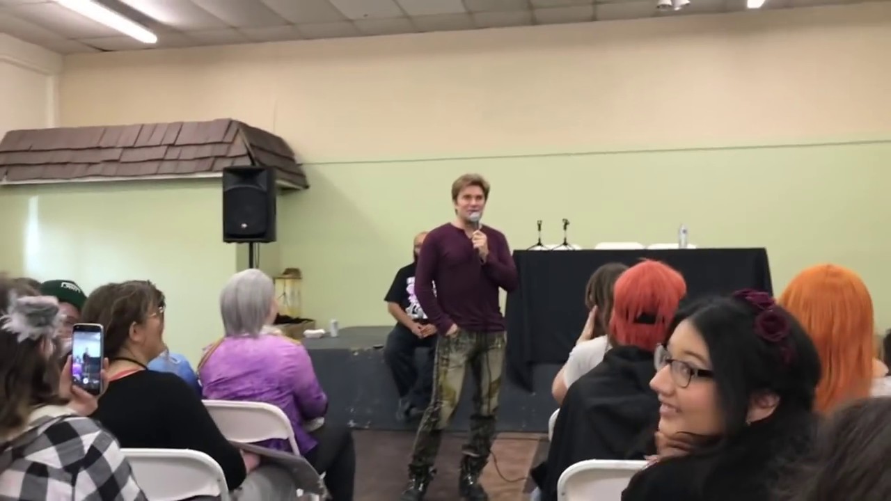 Vic Mignogna - Bak-Anime 2019: Day Two