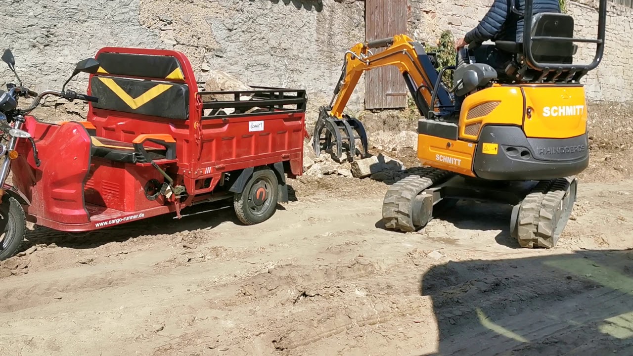 Cargo Runner im Einsatz als Steintransporter ,Minibagger Schmitt XN 18