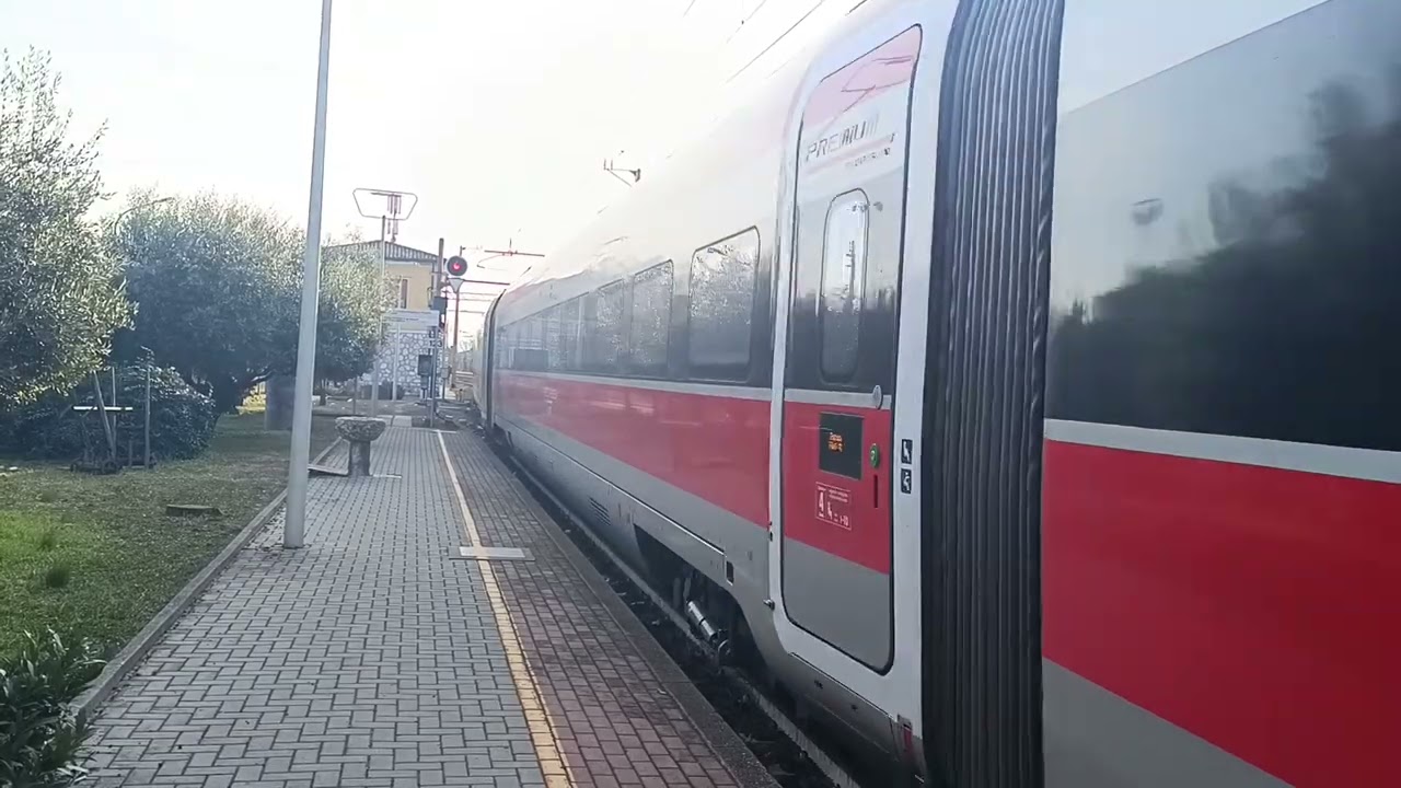 FRECCIAROSSA 8509 Sibari-Bolzano con fortissimo ritardo.