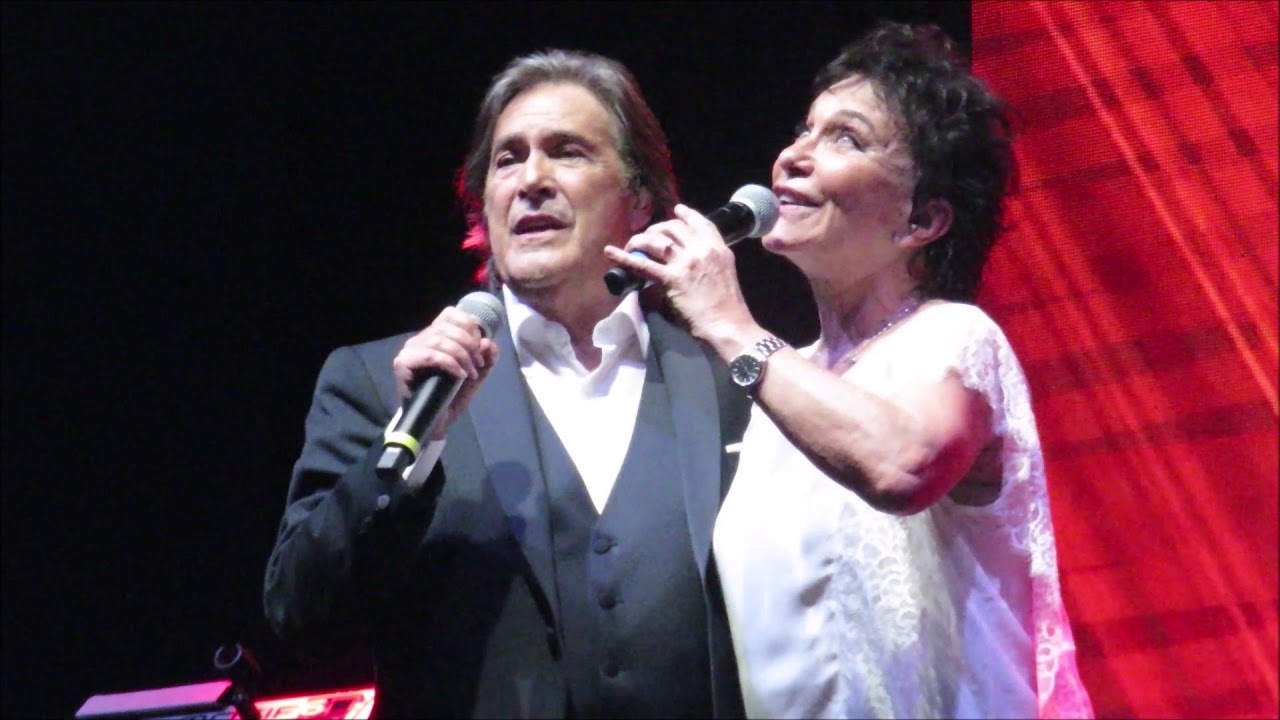 RICCHI E POVERI 50 anni di carriera al Teatro Colosseo di Torino