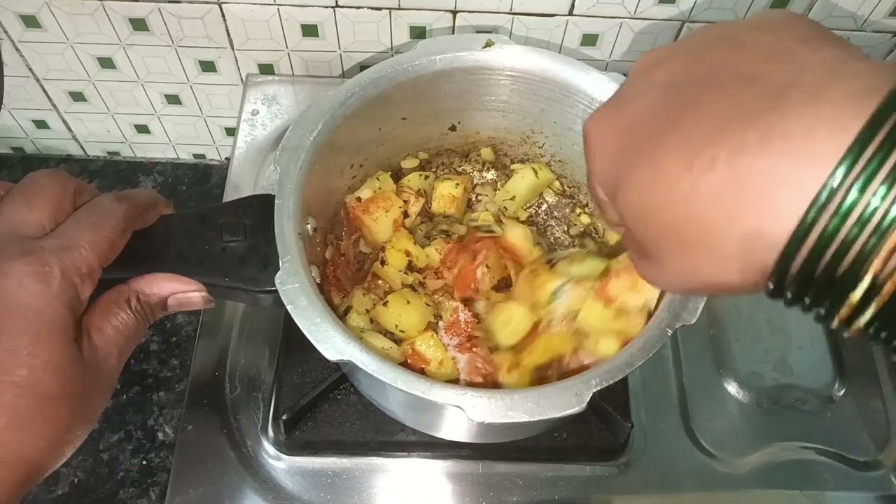 Aloo  tomato 🍅🥔 curry 🍛