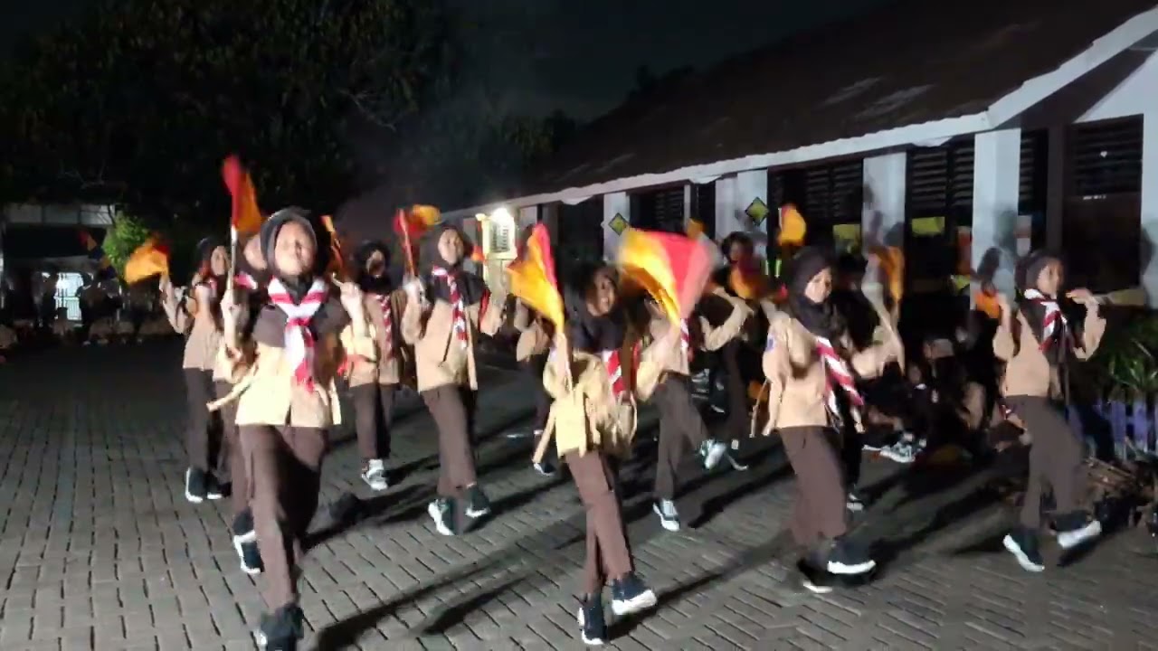 DANCE SEMAPORE REGU DAHLIA SDN CICAYUR 02