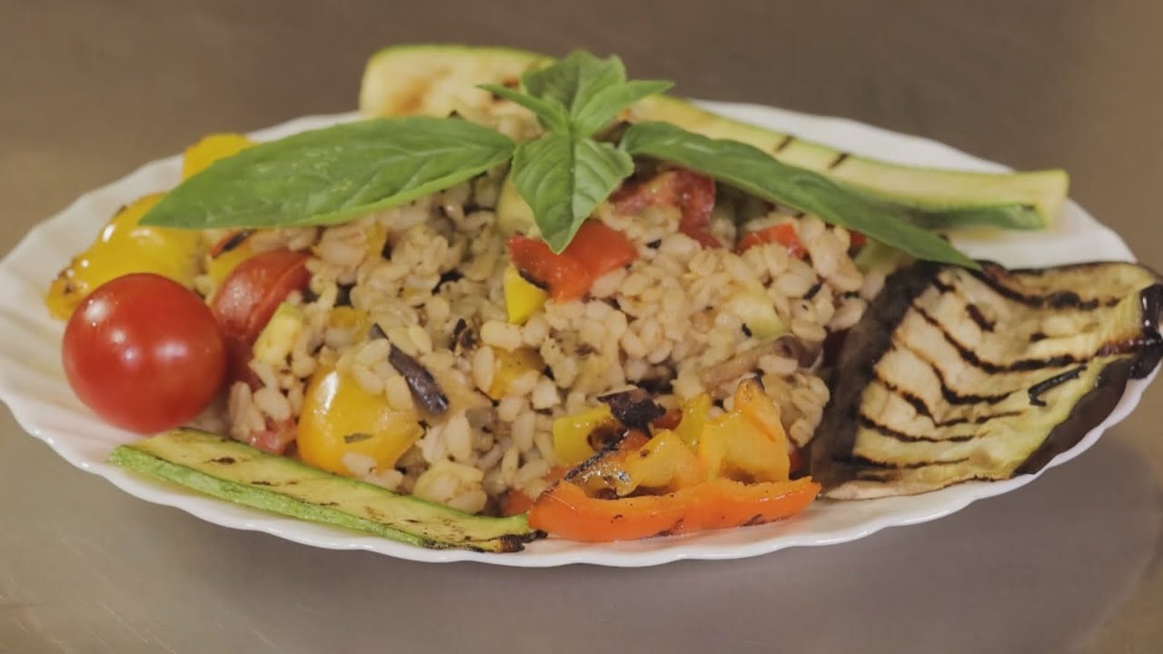 Insalata D'Orzo con Verdure | La Cucina Delle Monache