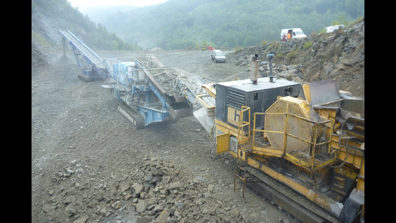 Crushing with HARTL & TEREX