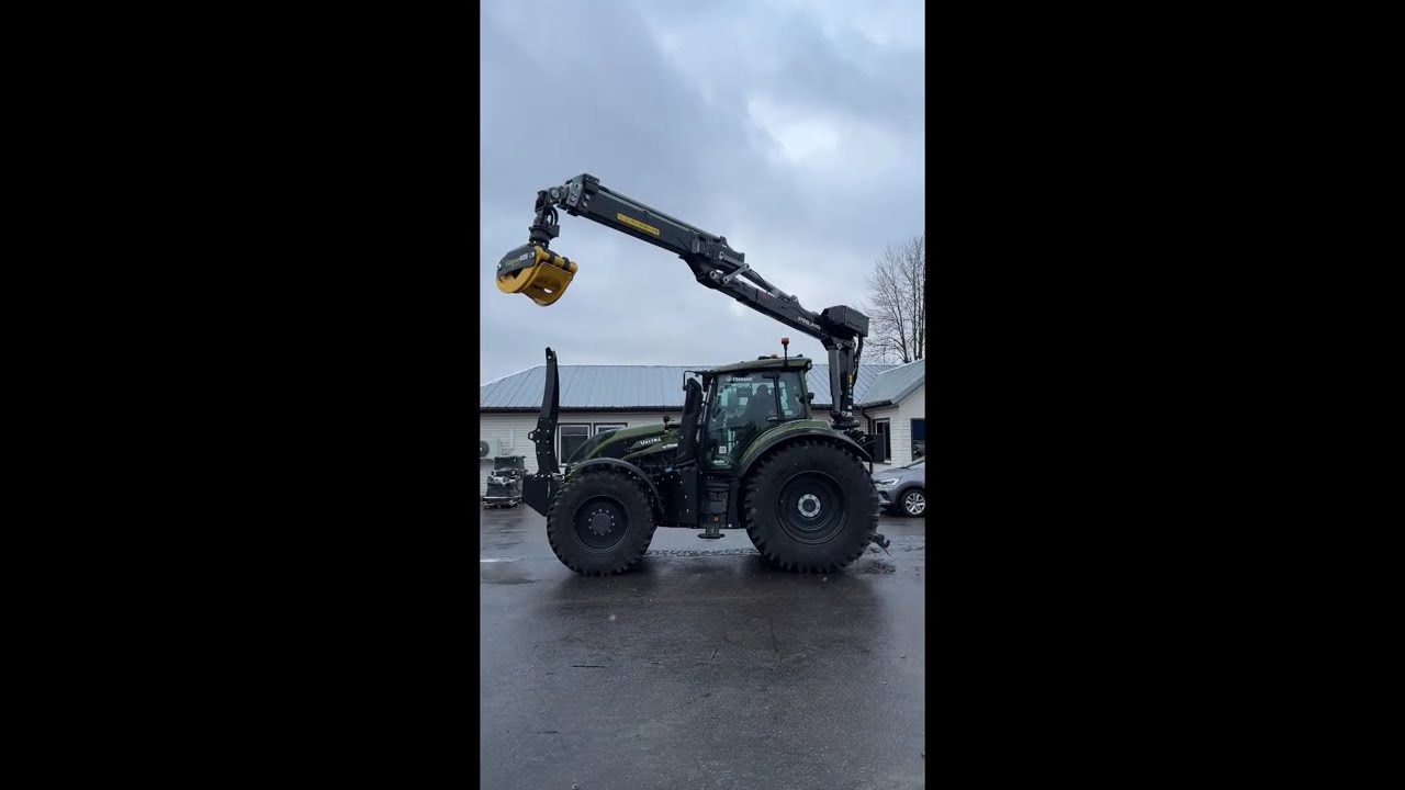 VALTRA T235 Direct z żurawiem PALMS 7.94 system JAKE