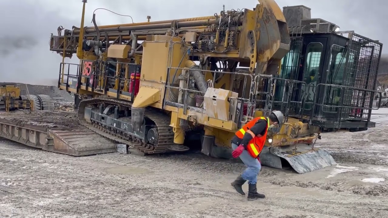 Caterpillar MD6250 Drill heavy Equipment