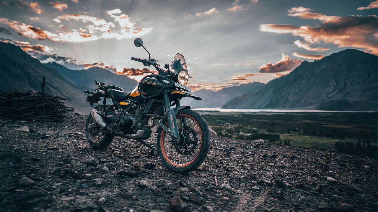 Exploring the Himalayas High Passes and River on a Royal Enfield Himalayan - Episode 5