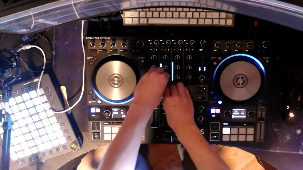 Nokami : 100% House DJ Set