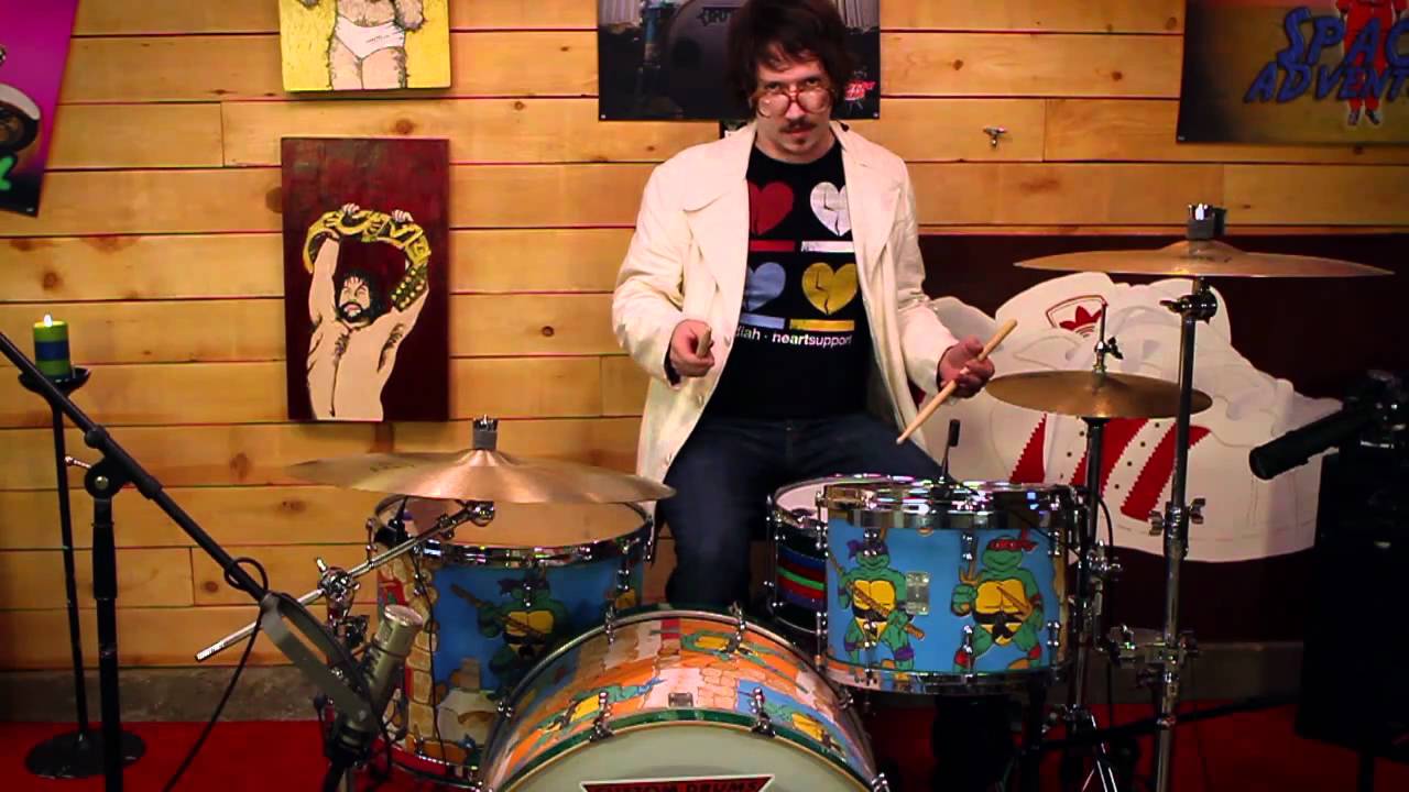 I am Paramore's New Drummer.
