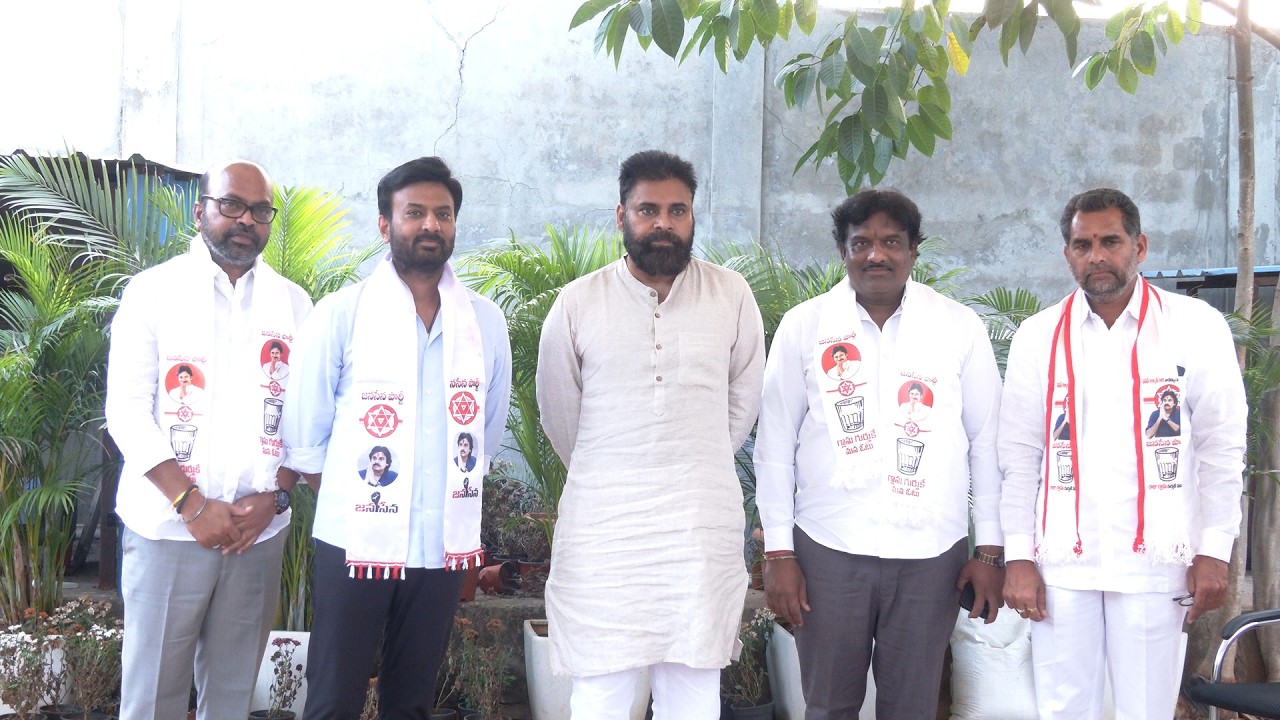 11న తెలంగాణ రాష్ట్ర మున్సిపల్ ఎన్నికలు జరగనున్న నేపథ్యంలో, తెలంగాణ జనసేన నాయకులతో @PawanKalyan గారు