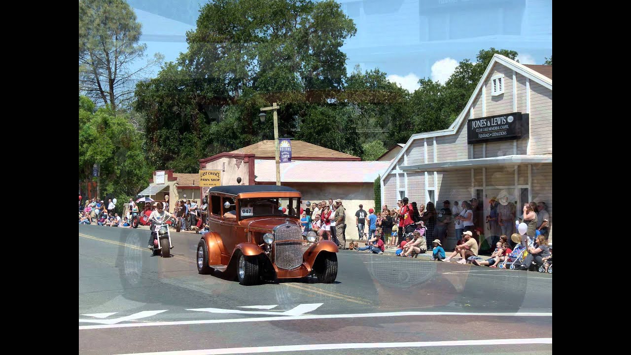 Memorial Day Parade in Lower Lake California 2012