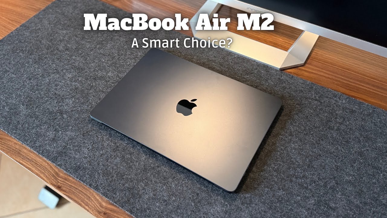 MacBook Air M2: Perfect for 2025? Now with Apple Intelligence!