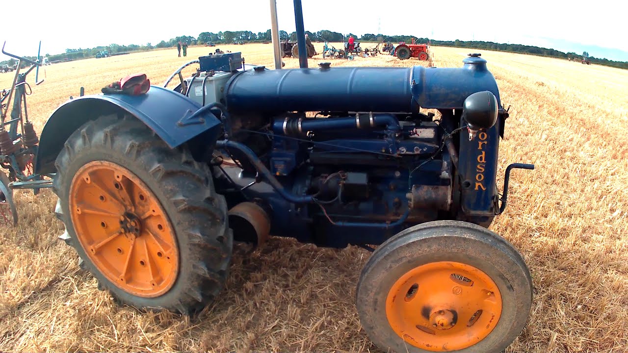 1947 Fordson Model N 4.7 Litre Perkins P6 Diesel 6-Cyl Tractor (45 HP)
