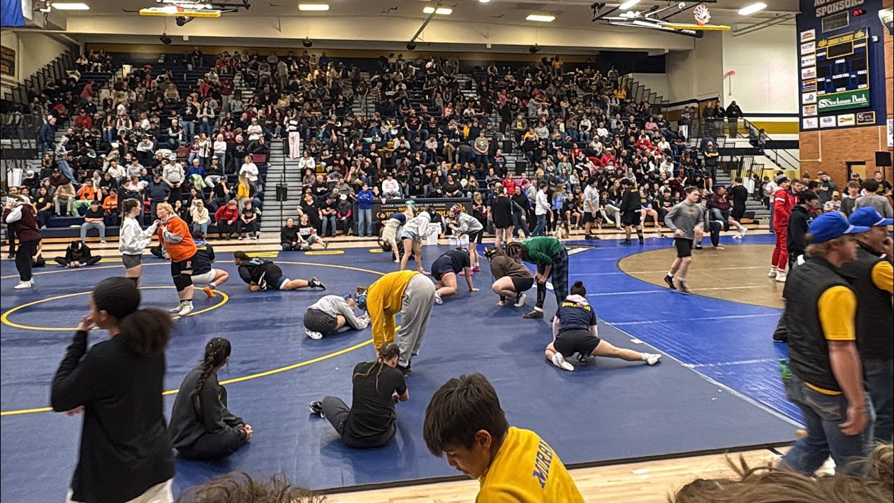 Watching a Highschool Wrestling Tournament 🤼‍♂️ | Billings Episode 3