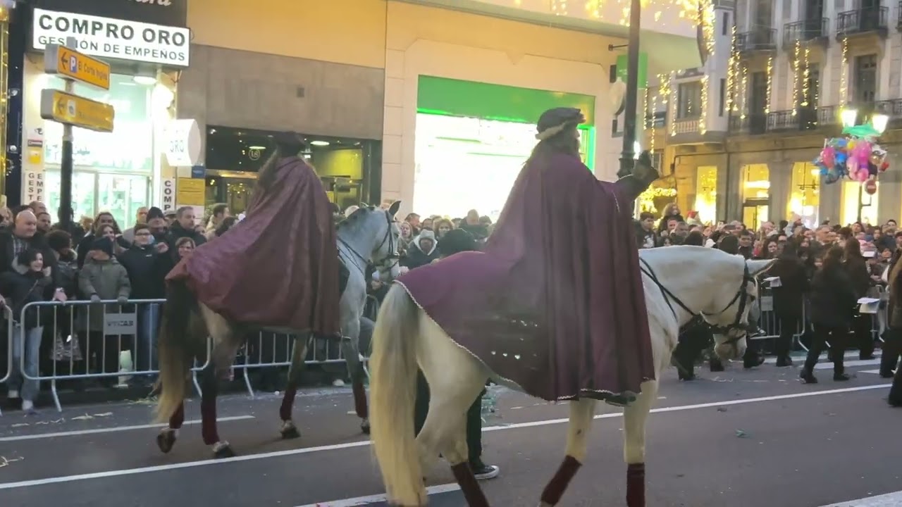 Caballos en la Cabalgata de Reyes, Oviedo, 5 de enero de 2026 