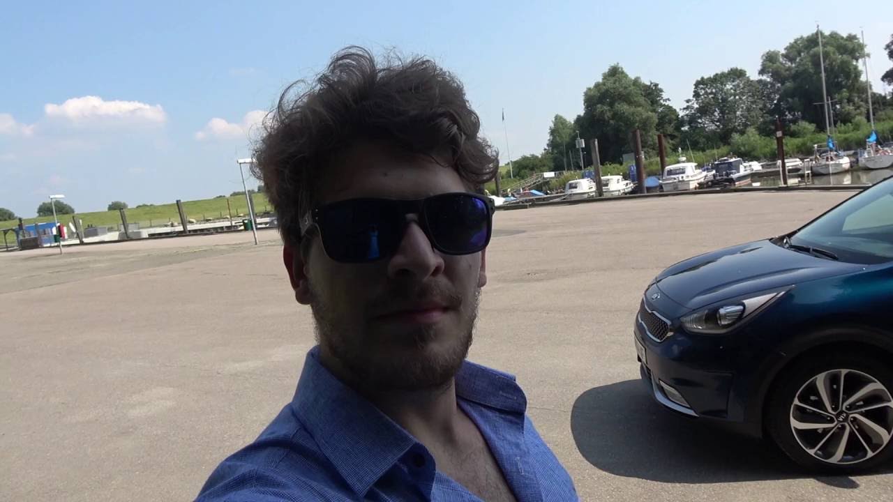 DRIVEN!-Test: Top Speed im Hybrid l Kia Niro 2016 l Autobahn