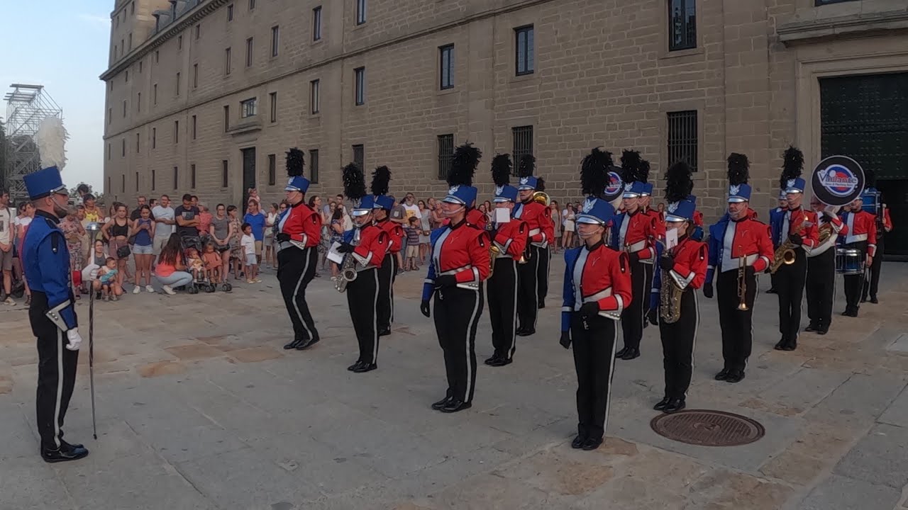 La Vaillante Marching Band - Pasacalles Fiestas San Lorenzo de Escorial, Madrid (10 agosto 2022)