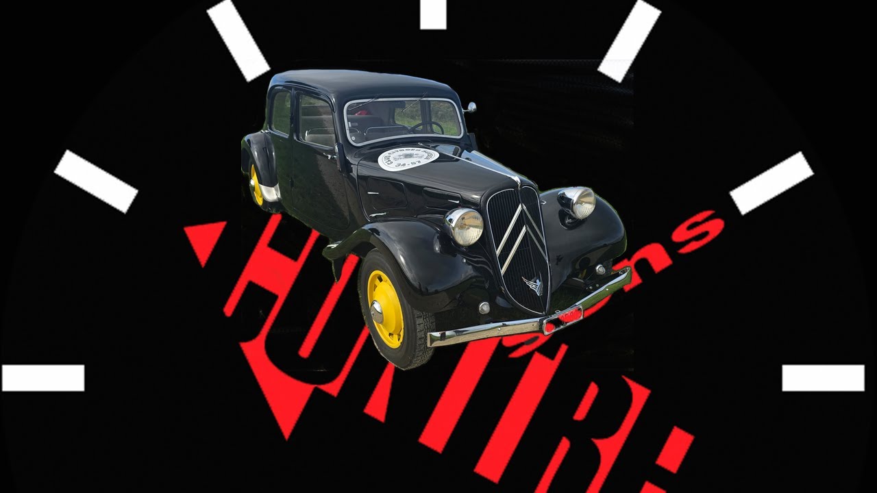 Citroën Traction 11 légère sur les routes vaudoises en Suisse