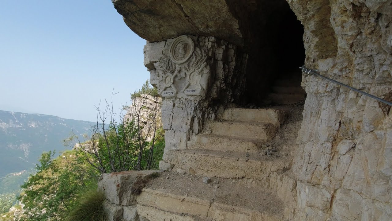 MONTE CORNO BATTISTI - SENTIERO ATTREZZATO F.GALLI anello da Anghebeni - Località Cà d'Austria