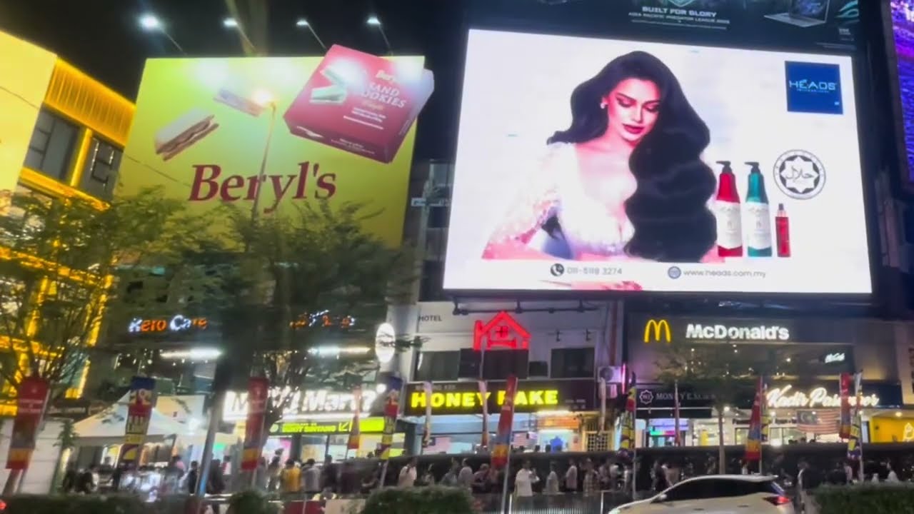 Kuala Lumpur Bukit Bintang Digital Billboard Advertising Along Jalan Sultan Ismail DOOH Advertising