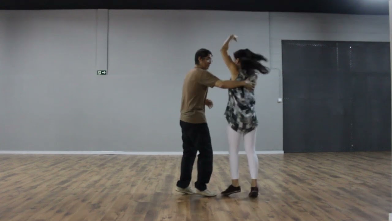 COMO DANÇAR ZOUK - Trava com volta ao mundo e Frango assado, Giro saindo da base