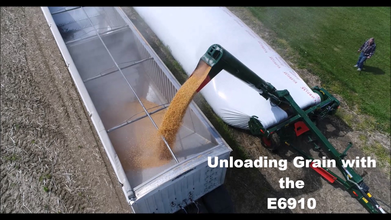 Richiger NEW R1090 Grain Bagger and NEW E6910 Grain Bag Unloader
