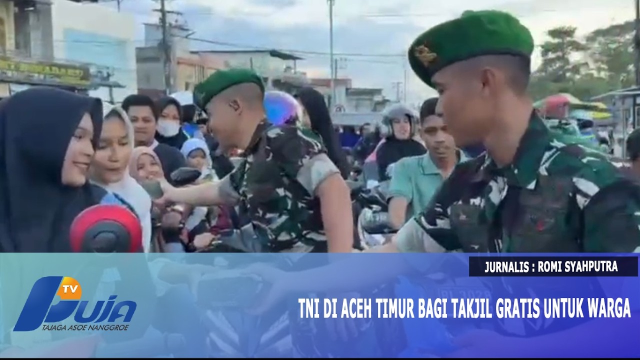 TNI di Aceh Timur Bagi Takjil Gratis Untuk Warga