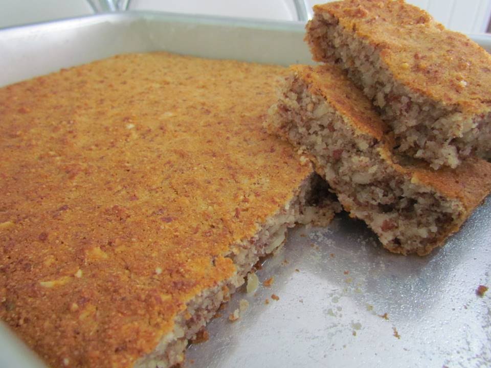 BOLO FÁCIL E GOSTOSO DE AMENDOÍM (BIJAJICA) - Receitas da vo Lurdes