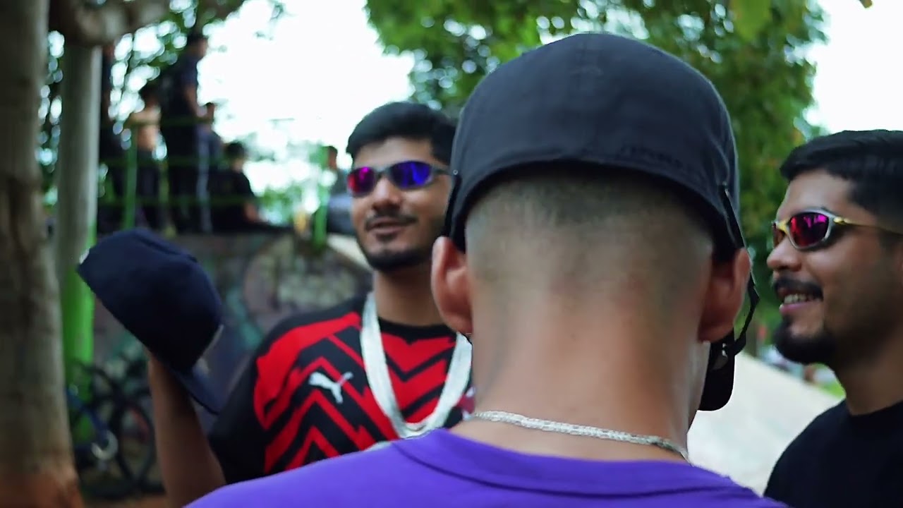 8.  Lyout & Jovem Waccy - Não mexe com a tropa (Official Music)