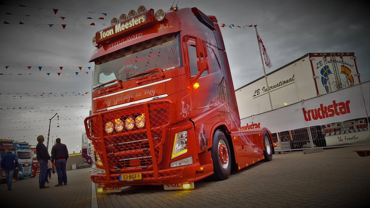 VOLVO FH4 SHOWTRUCK ''ANDRE HAZES'' BY TOON MEESTERS