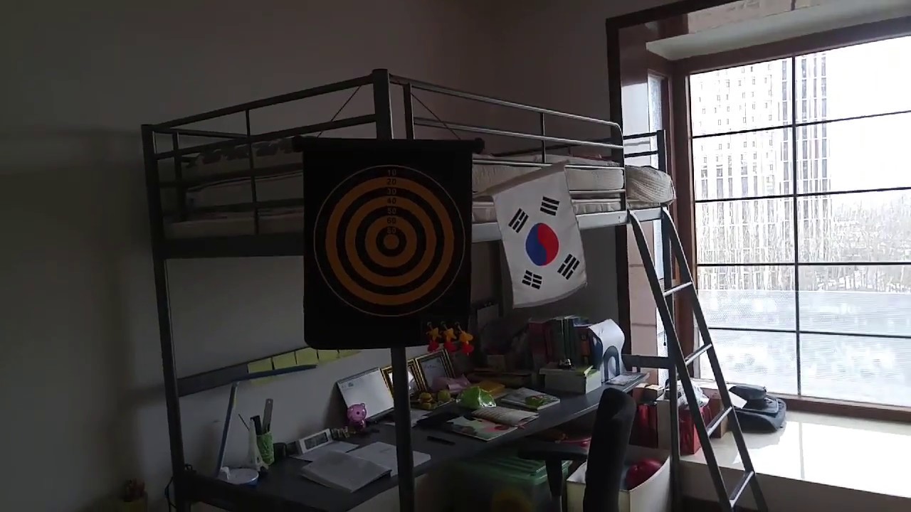 이케아 2층 침대가 막 흔들린다!!!